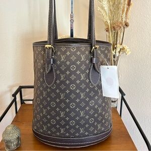 Authentic Louis Vuitton mini Lin bag